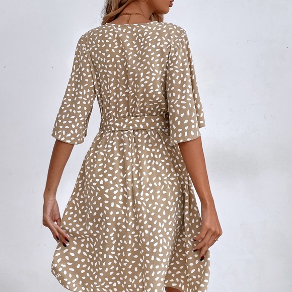 Boho Leopard Print Butterfly Sleeve Mini Dress - Picture 4 of 9